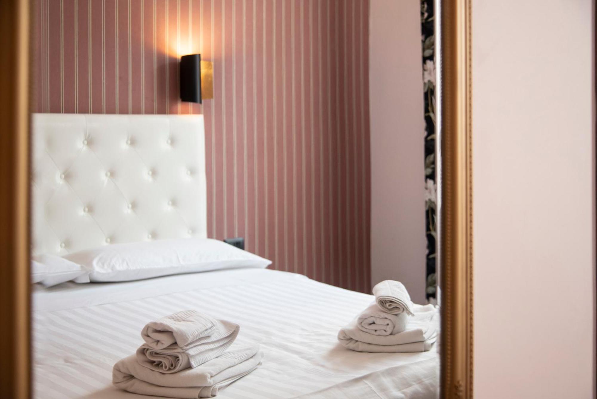 La Grande Bellezza Guest House Рим Екстер'єр фото