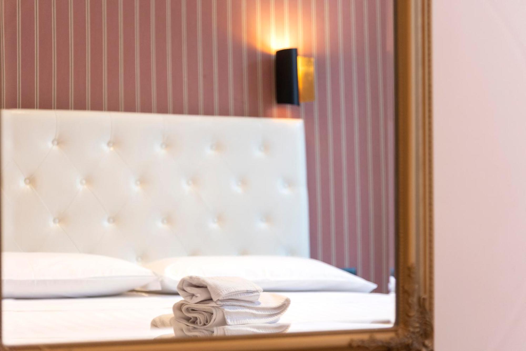 La Grande Bellezza Guest House Рим Екстер'єр фото